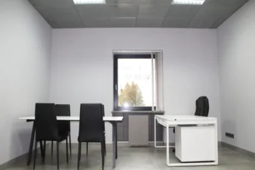Офіс 21,6 м² — компактний старт у центрі Луцька